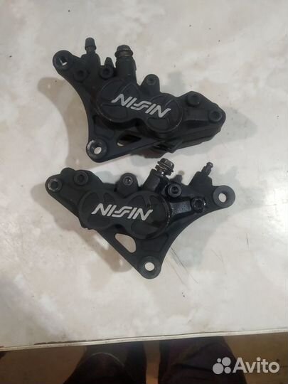 Суппорта тормозные передние Suzuki GSF1200