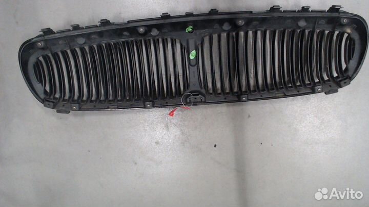 Решетка радиатора Jaguar X-type, 2003