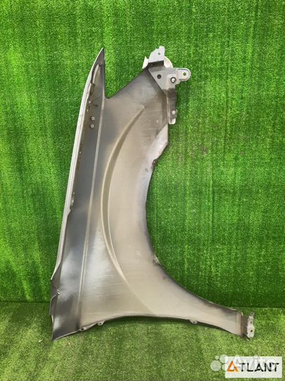 Крыло переднее левое mitsubishi outlander
