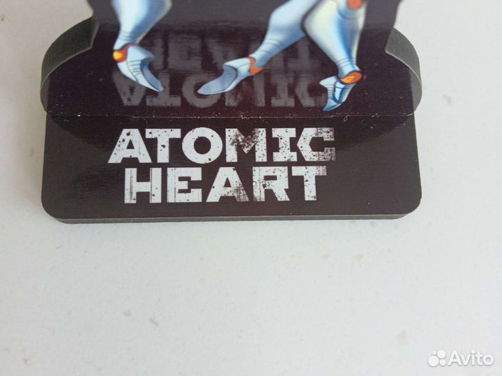 Деревянная фигурка Atomic Heart