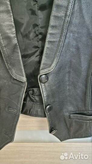 Жилетка женская кожаная