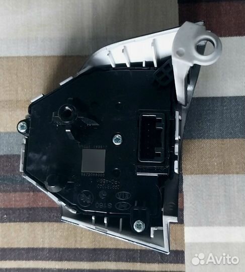 Многофункциональная кнопка на руль KIA RIO 4