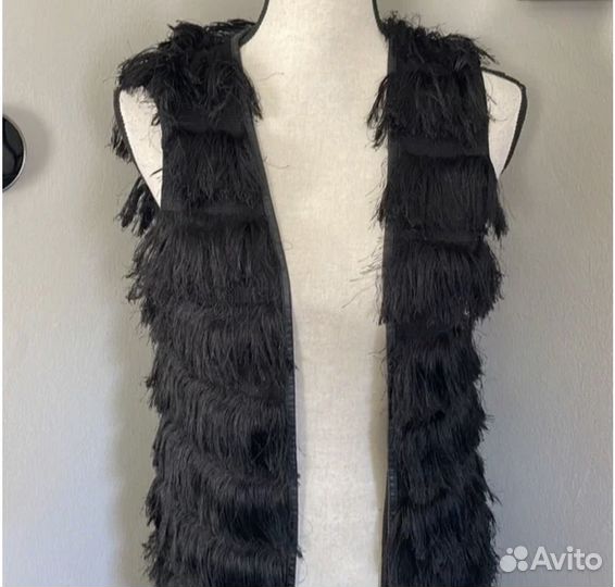 Платье жилет с бахромой hm xs