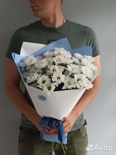 Букет из хризантемы ромашковых