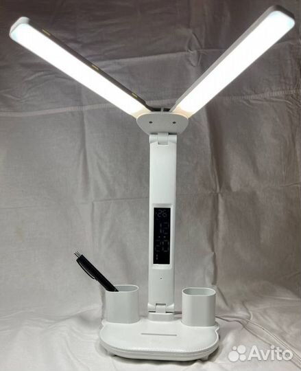 Лампа настольная. Школьная лампа для стола