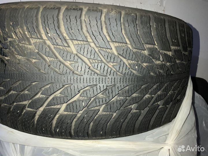 Nokian Tyres Hakkapeliitta R3 SUV 295/40 R21 111T