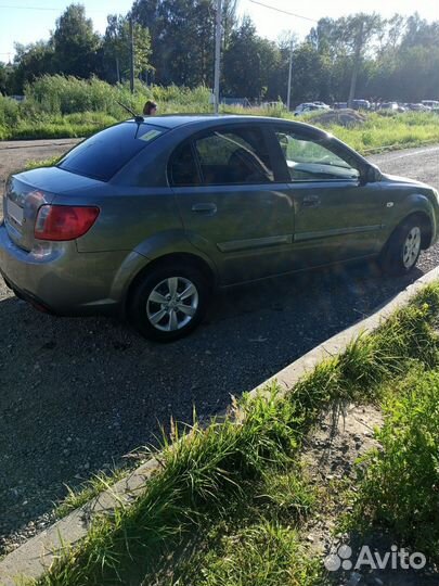 Kia Rio 1.4 AT, 2010, 219 000 км