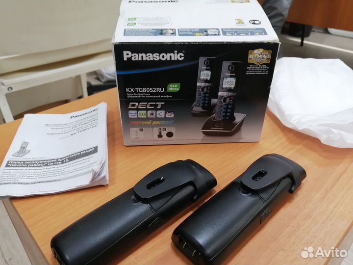 Телефон беспроводной (dect) Panasonic KX-TG8052RUB