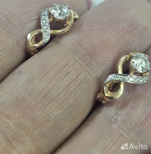 Золотые серьги