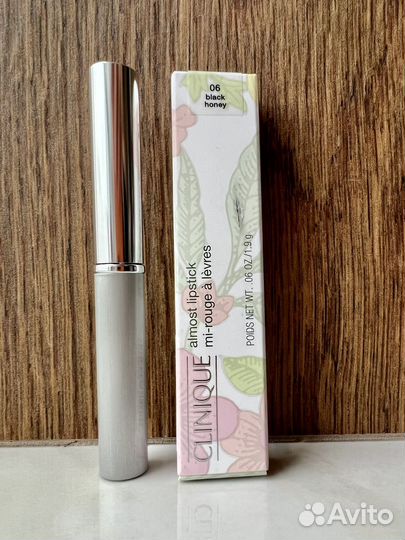 Clinique Lipstick Black Honey в наличии