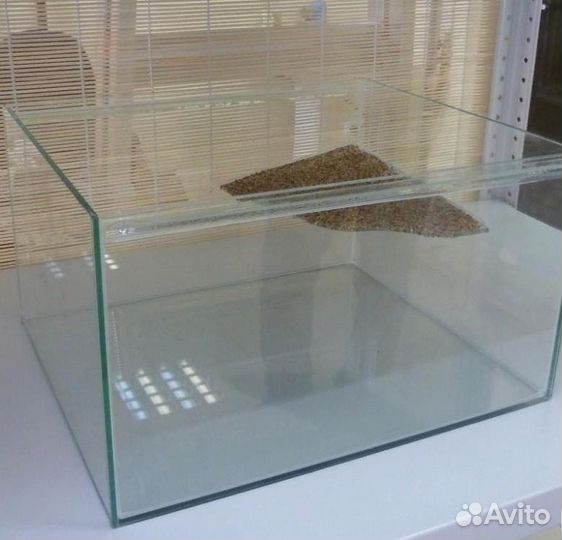 Аквариумы и черепашатники