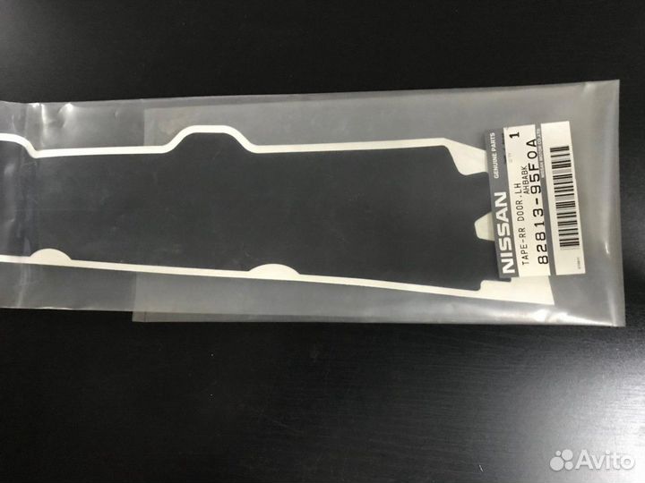 Наклейка рамки двери задней, левой Nissan Almera