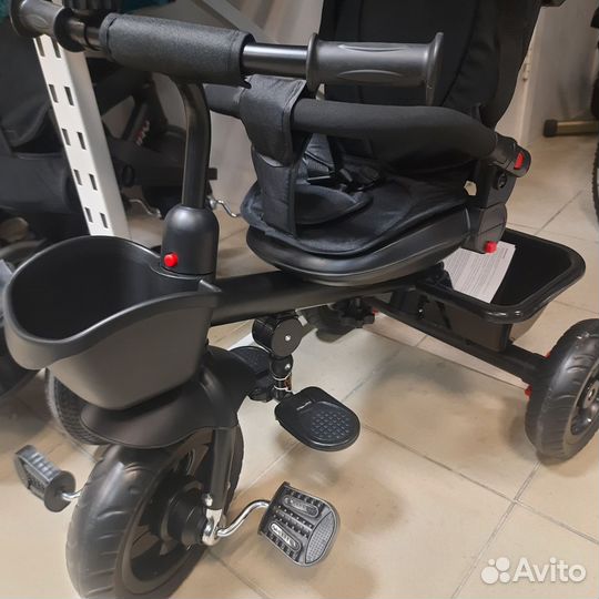 Трехколесный велосипед