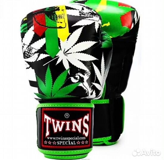 Боксерские перчатки Twins special