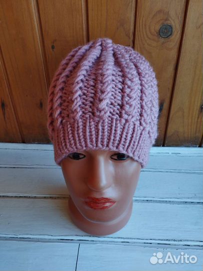 Шапка женская вязаная