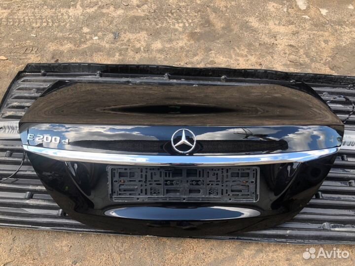 Крышка багажника Mercedes-Benz E-200 D W213