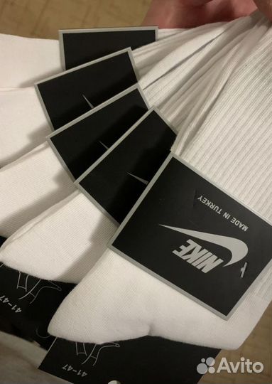 Продам 2 упаковки носков