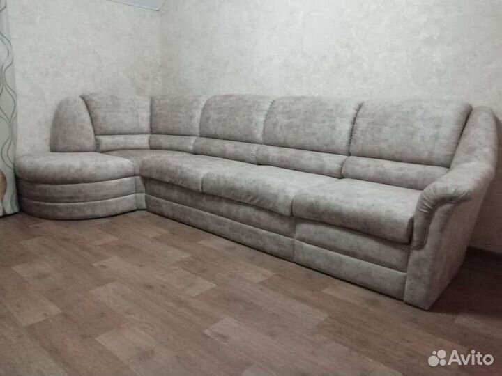 Большой угловой диван бу