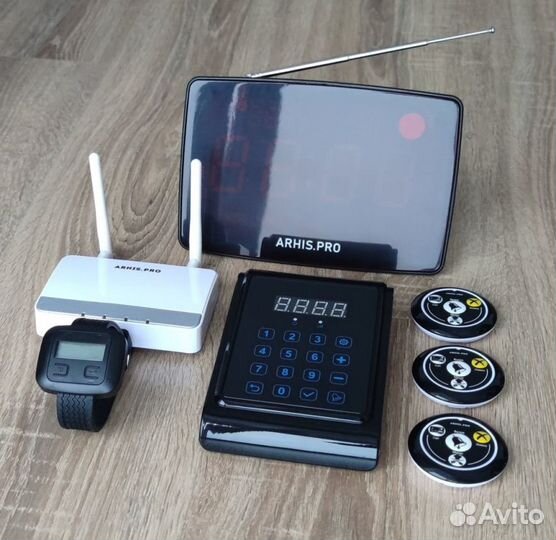 Кнопка вызова официанта комплект с часами и табло