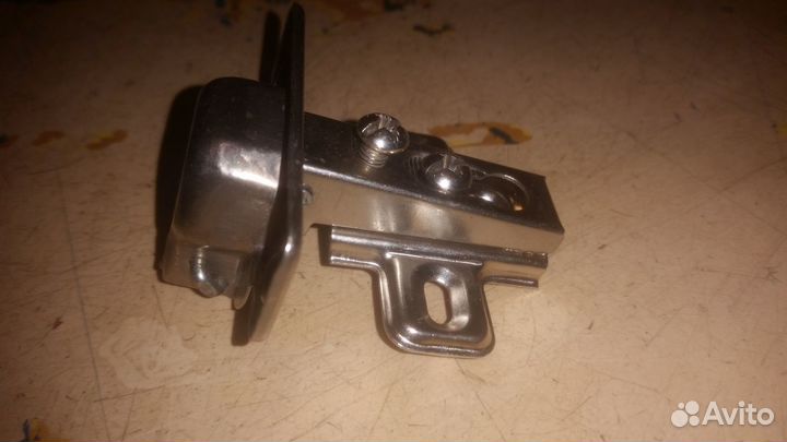 Петли мебельные Скобяной крепкие