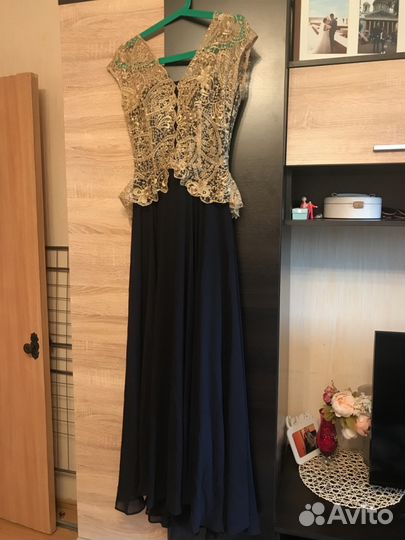 Платье вечернее