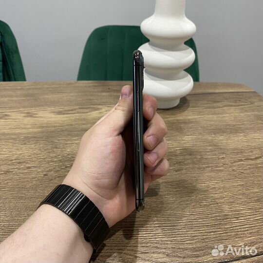 iPhone 11 Pro, 256 ГБ