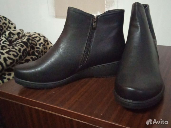 Ботинки женские