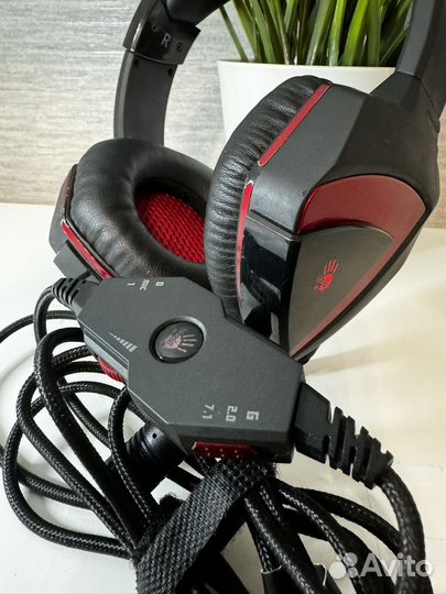 Игровые наушники