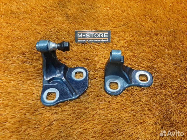 Петля двери передняя правая Bmw 7-Series E65