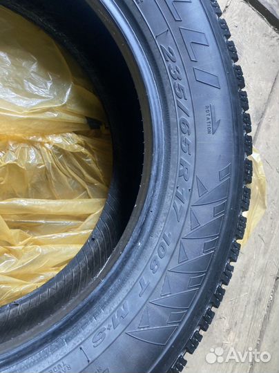 Pirelli Winter Carving Edge 235/65 R17