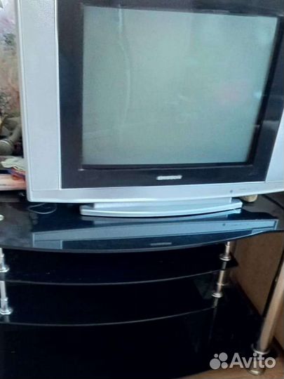 Тумба с Телевизором и кресло