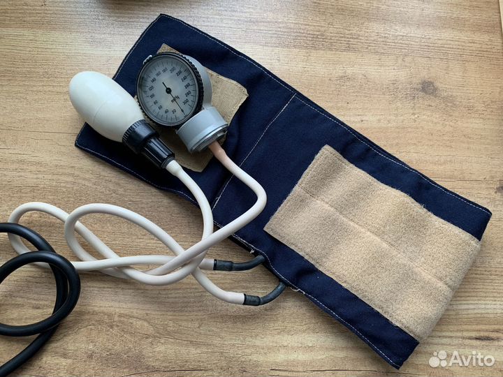 Тонометр для измерения давления ручной прибор