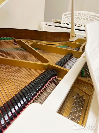 Рояль Petrof кабинетный миньон 137 см