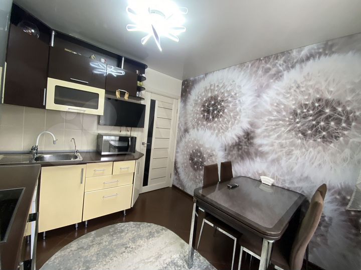 3-к. квартира, 71,8 м², 1/10 эт.