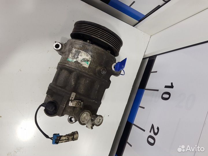 Компрессор системы кондиционирования Opel Insignia