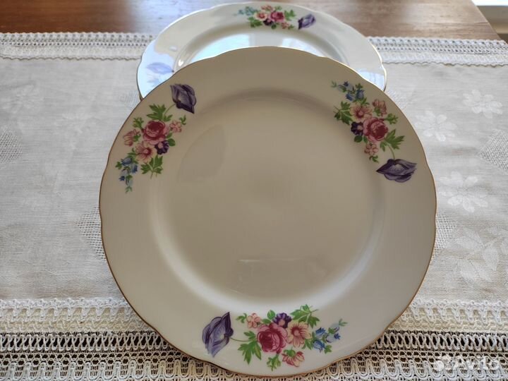Тарелки столовые Royal Worcester Англия