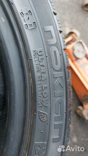 Nokian Tyres Hakkapeliitta R 205/50 R17 93R