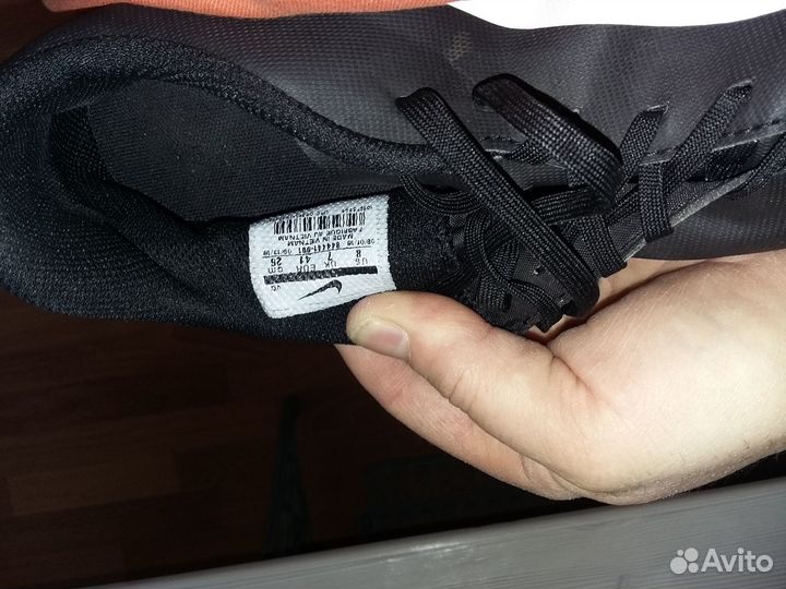 Футбольные бутсы