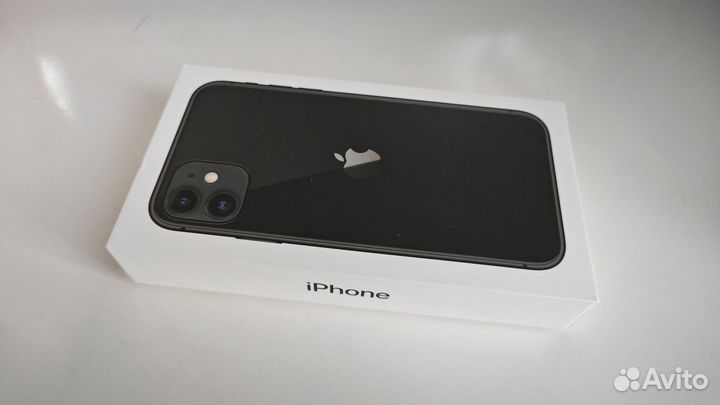 iPhone 11, 64 ГБ