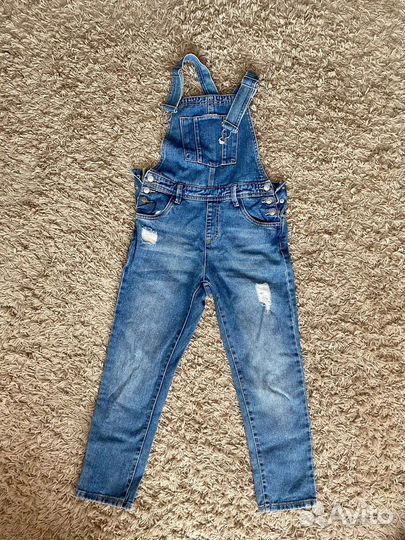Комбинезон джинсовый для девочки140 см