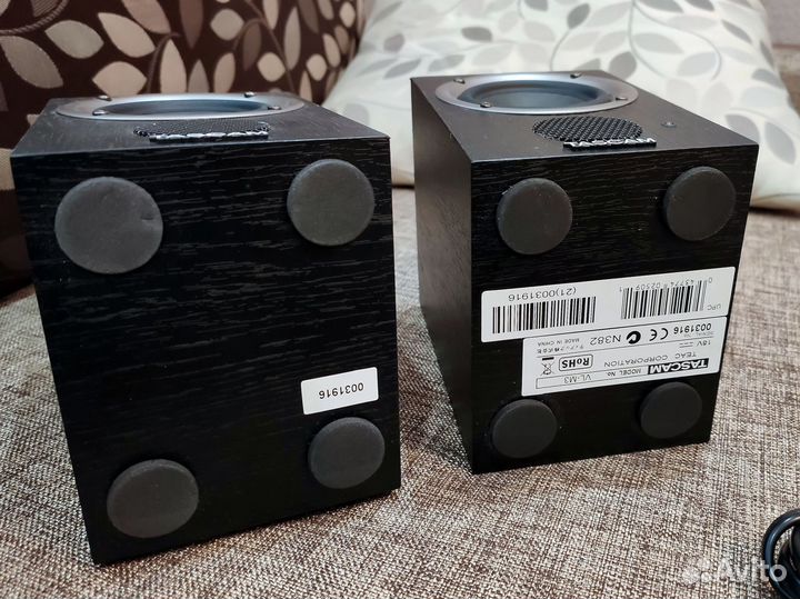 Студийные мониторы Tascam VL-M3