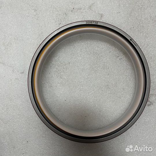 Сальник коленвала задний NT855 3006738 3001772 212