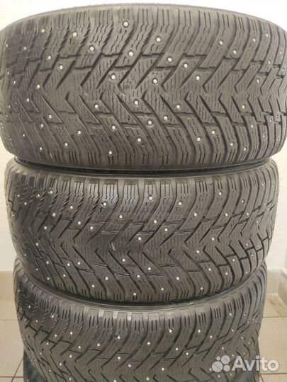 Nokian Tyres Hakkapeliitta 8 SUV 275/45 R21