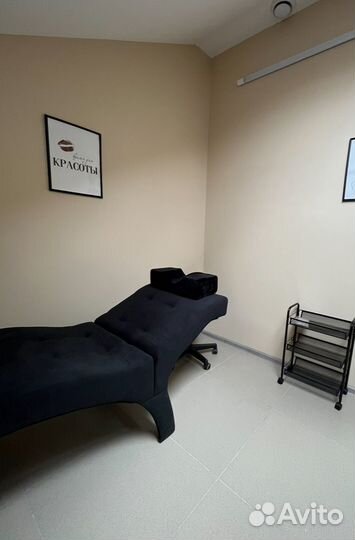 Кушетка для наращивания ресниц