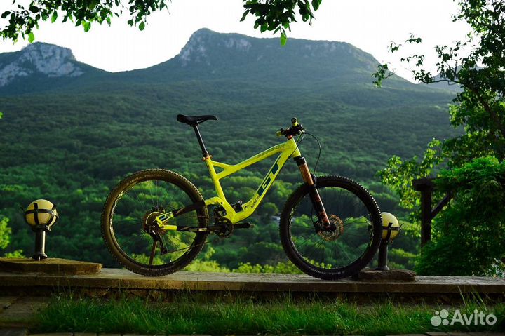 Велосипед GT Sensor 27.5