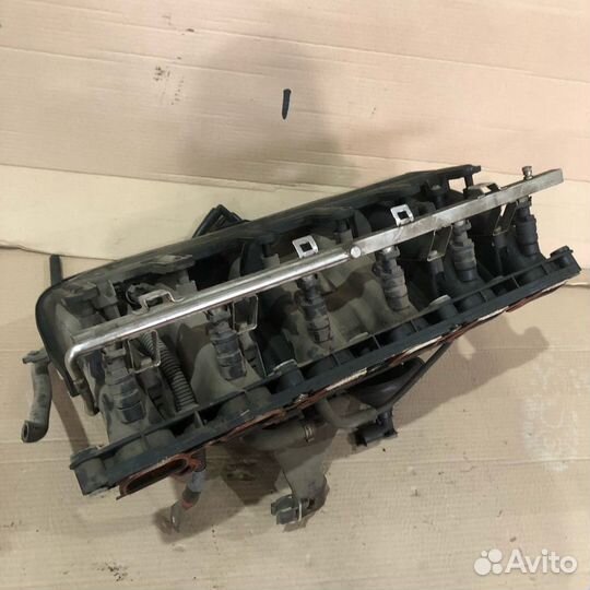 Коллектор впускной Bmw E39 M54B25 2.5