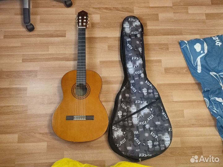 Классическая гитара yamaha c40 6-ти струнная