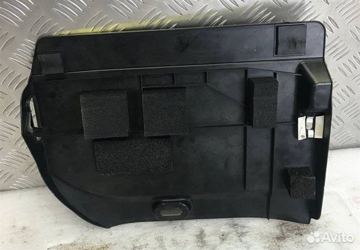 Крышка инвертора Toyota Prius ZVW30 2ZR 2012