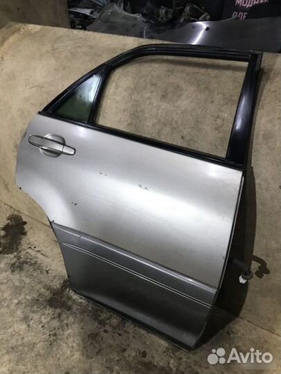 Дверь задняя правая Toyota Harrier