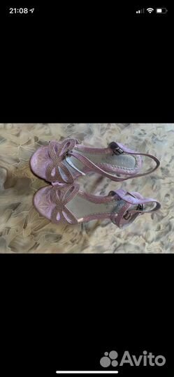 Босоножки детские
